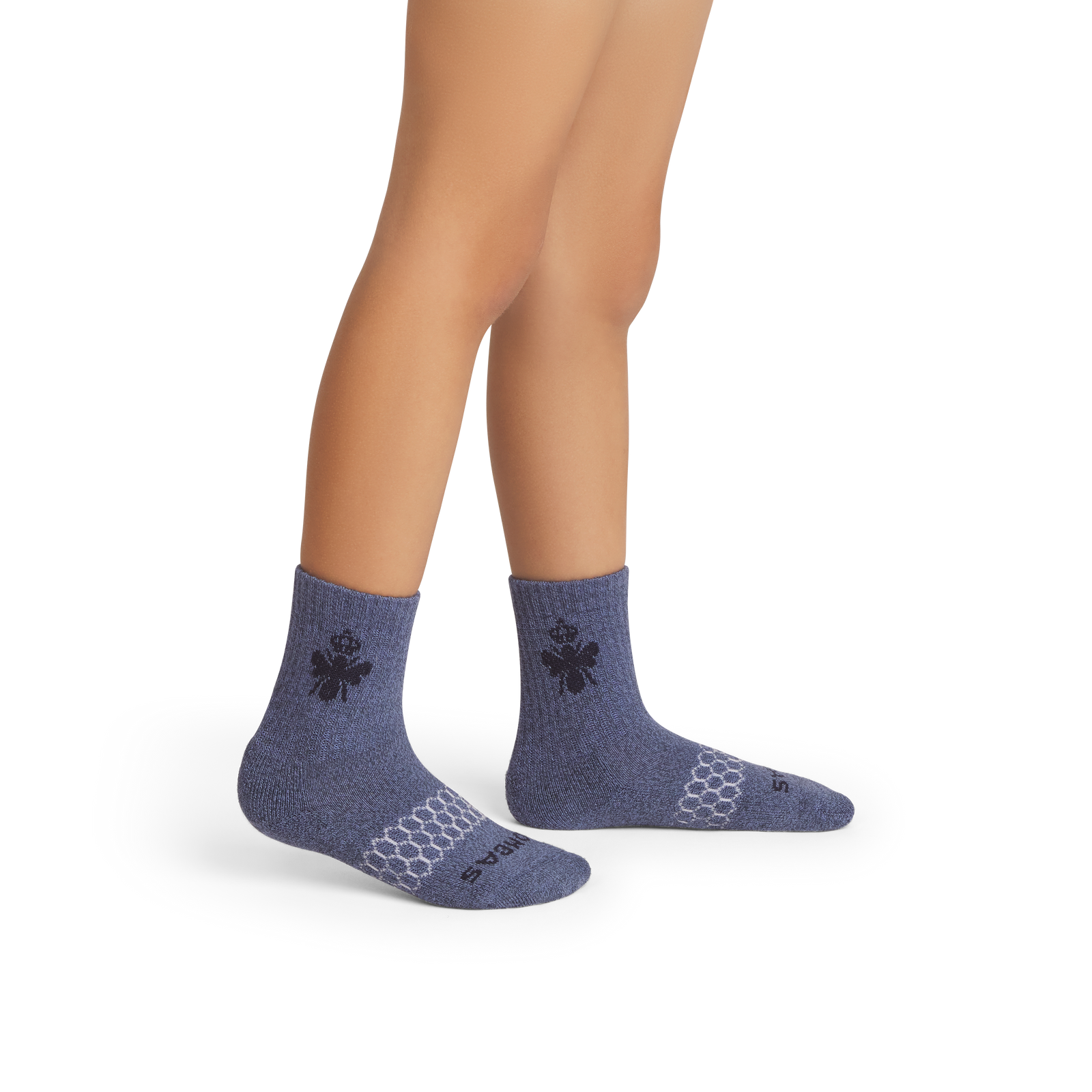 official-bombas::10121-oysterblue-pebble-junior-unisex-onmodel-2-transparent.png
