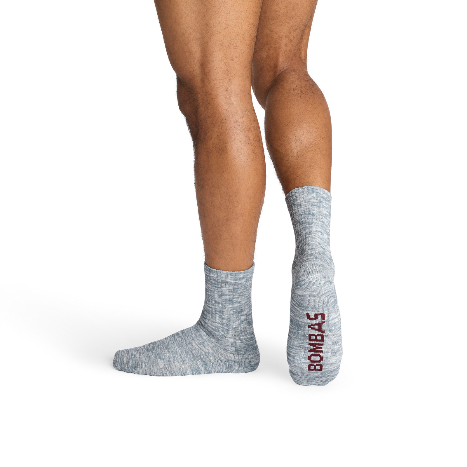 official-bombas::10392-seastorm-softwhite-adult-male-onmodel-3-transparent-_1_.png