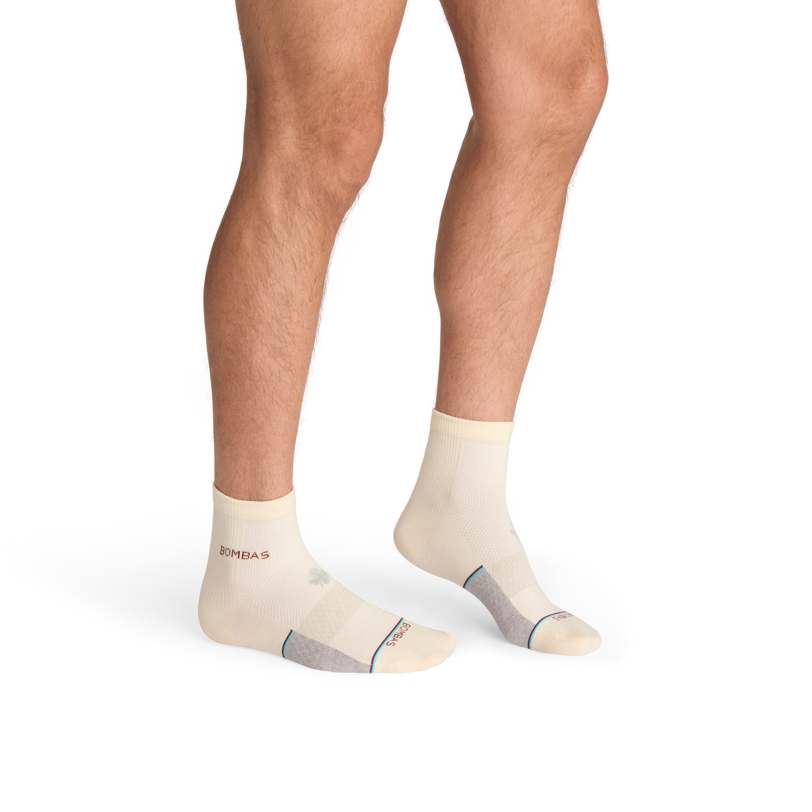 official-bombas::10441-cottoncloud-adult-male-onmodel-2-transparent-_1_.png