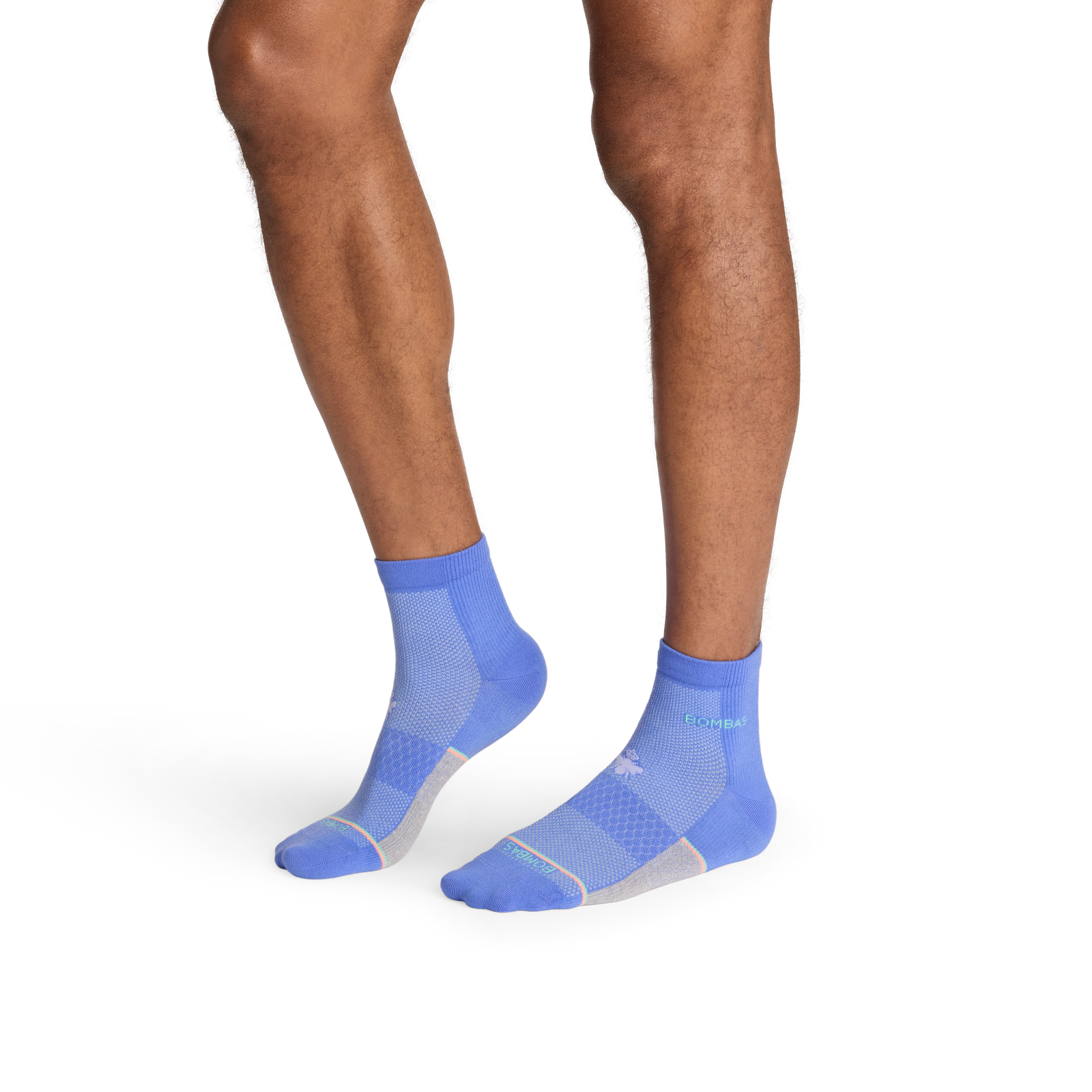 official-bombas::10441-hydrangea-adult-male-onmodel-2-transparent-_1_.png