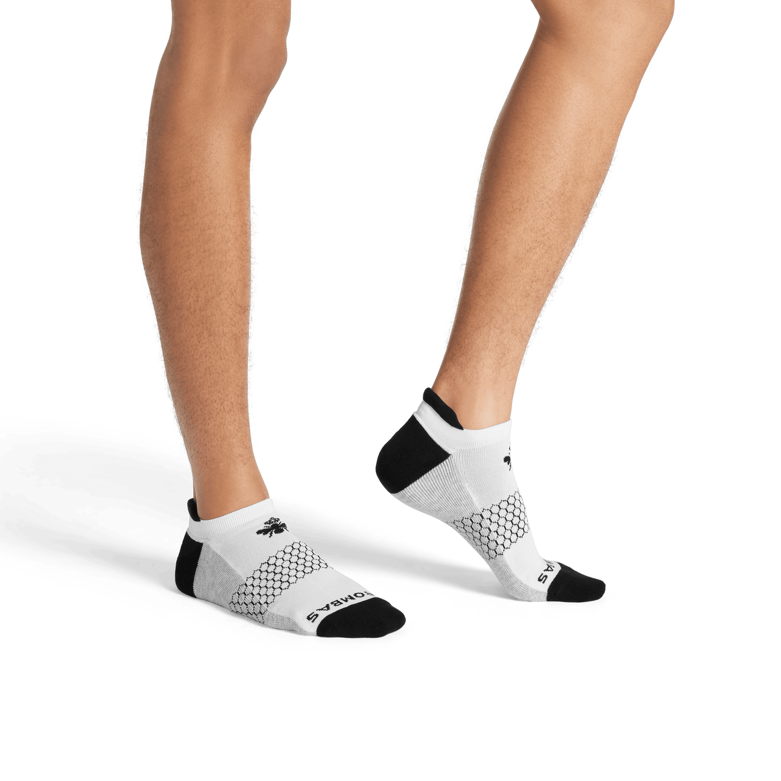 official-bombas::3412-white-black-adult-male-3-transparent.png