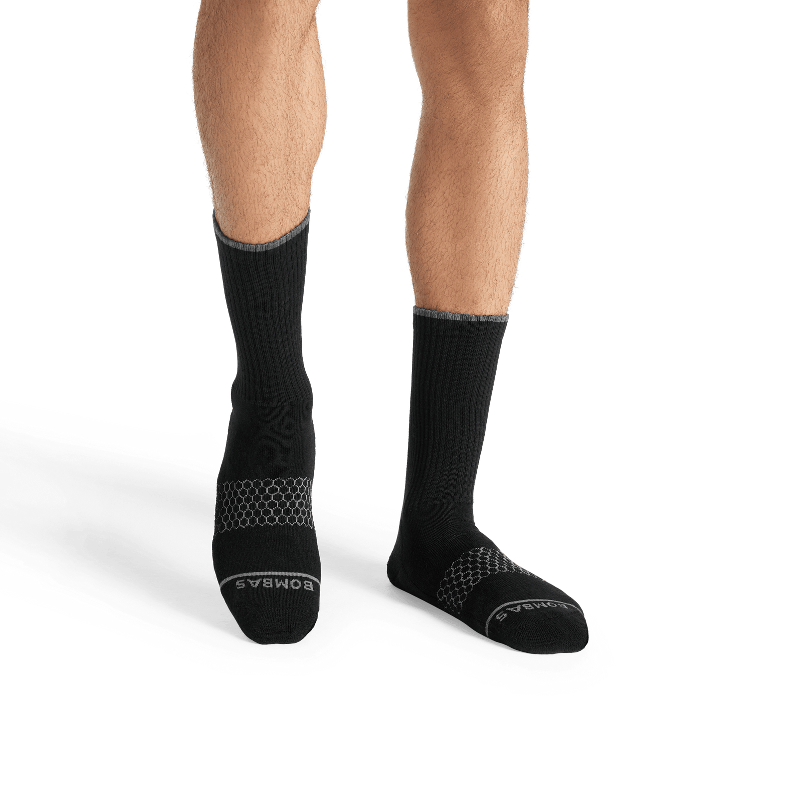 official-bombas::7800-black-adult-male-2-transparent.png