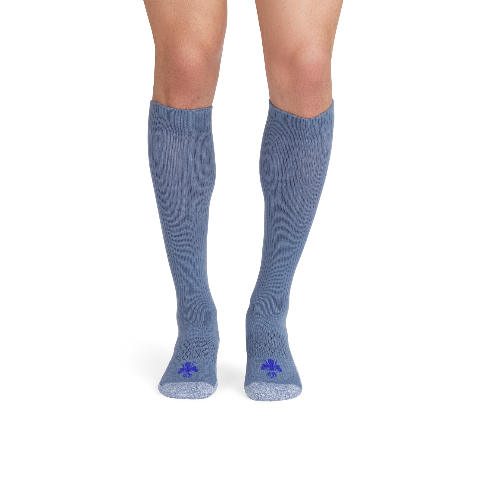 official-bombas::9157-steelblue-adult-male-onmodel-2-transparent.png