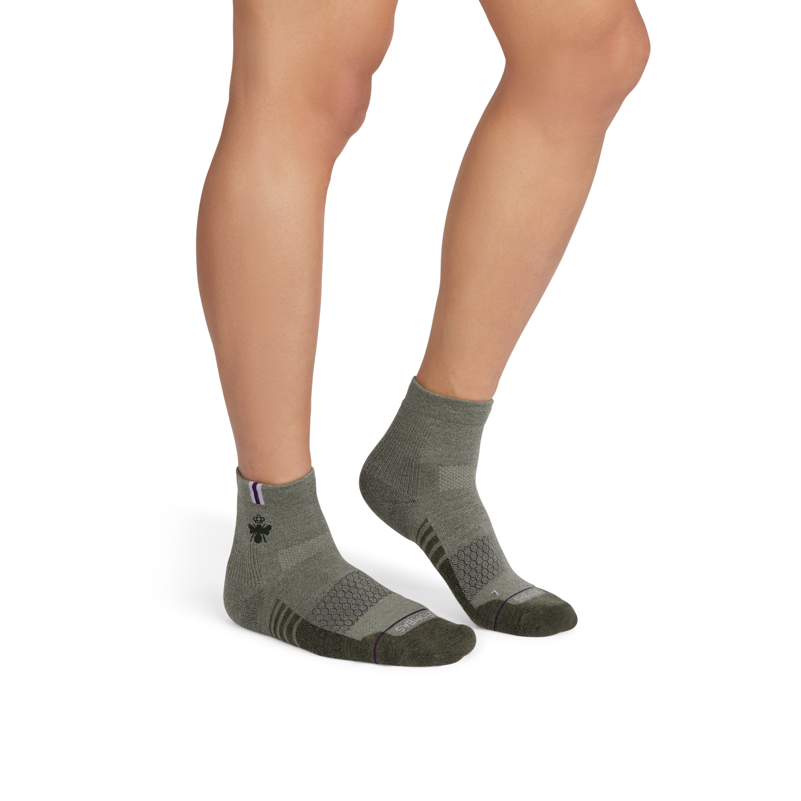 official-bombas::9712-sagehaze-slategreen-adult-male-onmodel-2-transparent.png