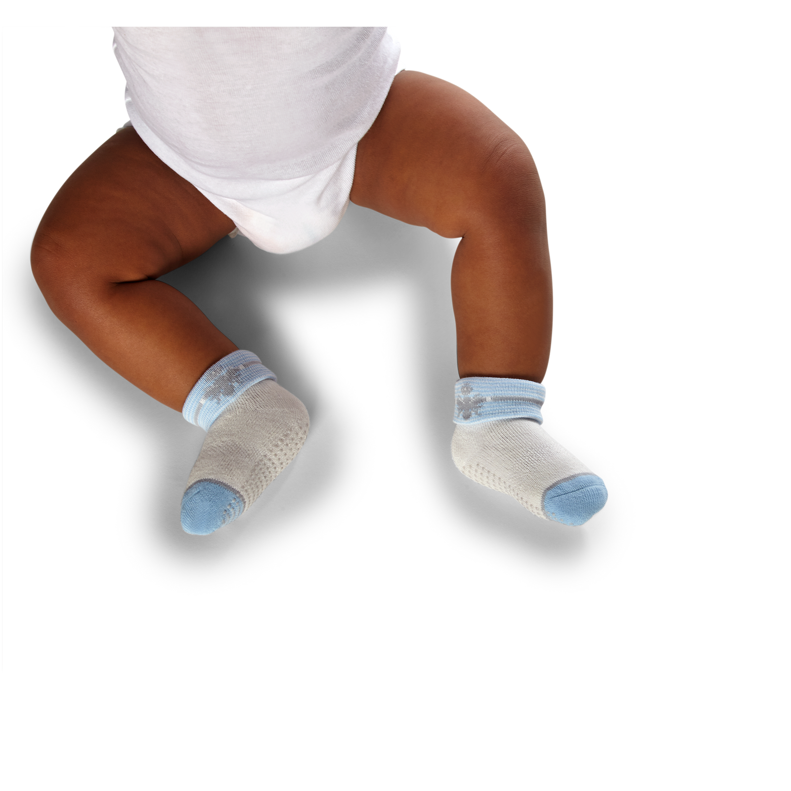official-bombas::blue-green-mix-onmodel-2-transparent_9968dd16-1fa2-41b5-9000-2bab1e6b460f.png