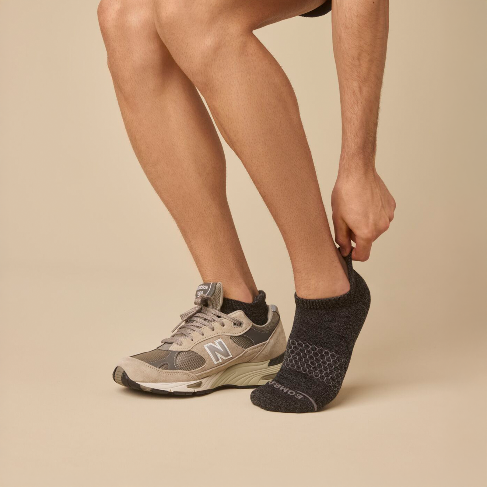 official-bombas::men-merino-ankle-charcoal.png